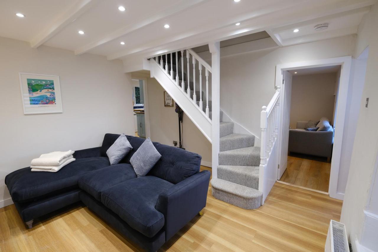 Newly Renovated Cottage With Hot Tub 포트리스 외부 사진